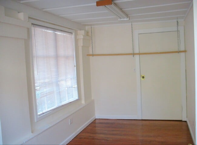 Photo - 2428M Unidad 1M