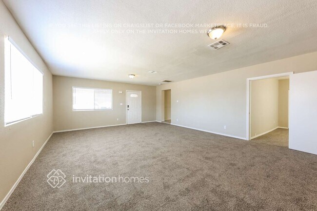 Photo - 3132 W Surrey Ave