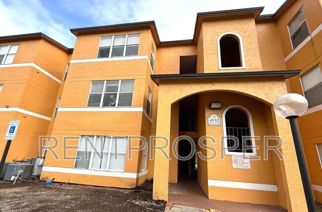 Photo - 4532 Commander Dr Unidad #2118