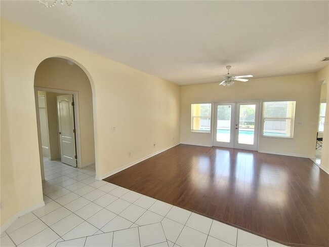 Photo - 165 Frontier Dr