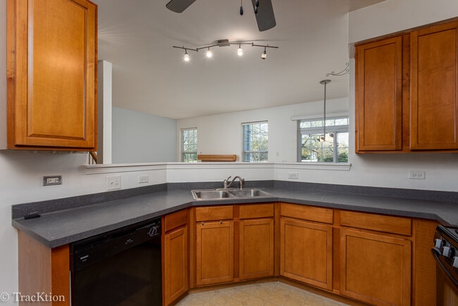 Photo - 104 Concord Dr S