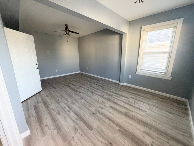Building Photo - 52 Murray Ave Unit 2nd Floor Rental