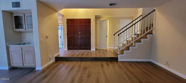 Photo - 3124 Vineland Ave