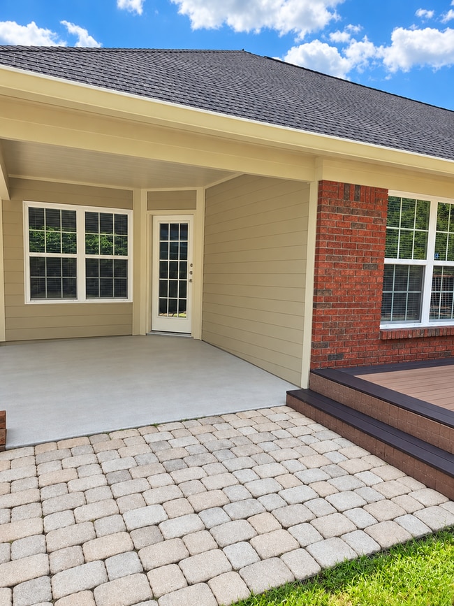 402 Lee Rd 2138