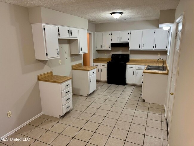 Photo - 5074 Fleetwood Cove