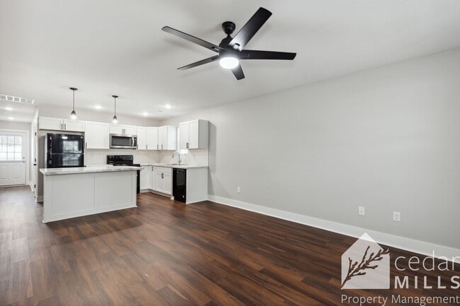 Photo - Upper Level 3 bed 2 bath duplex unit avail...
