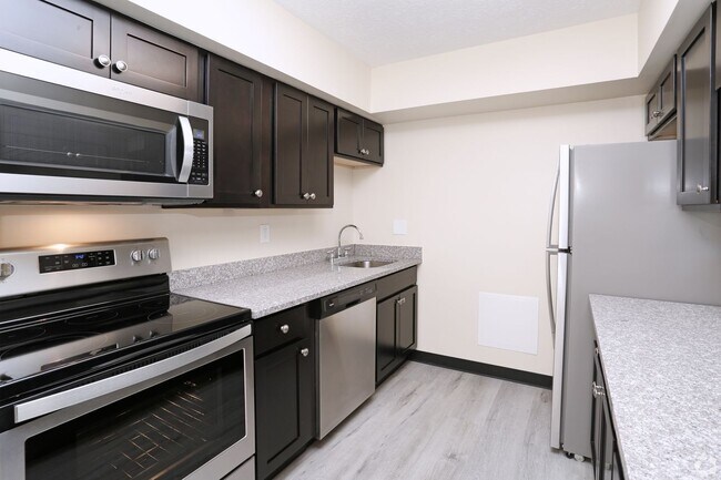 Photo - 700 Lee Dr