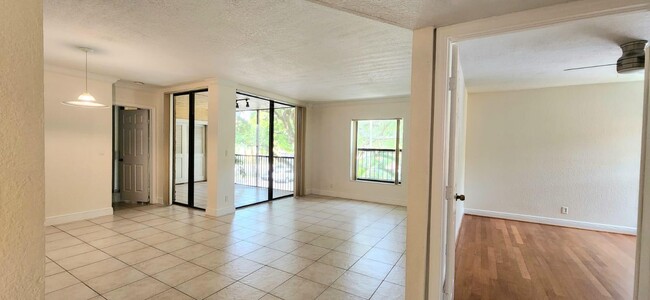 Photo - 3843 Coral Tree Cir Unidad 3843 Rental