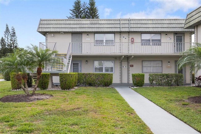 Building Photo - 72 Monaco Ct Unit 72