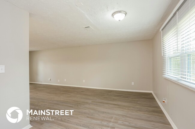 Photo - 2153 Scarbrough Rd