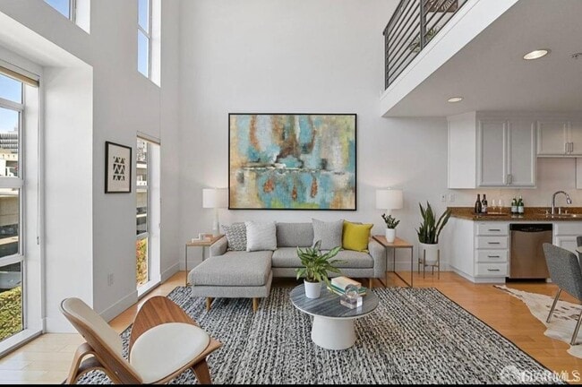 Photo - 139 Stillman St