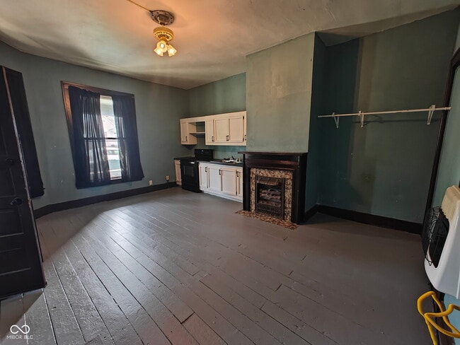 Photo - 392 W Broadway St Unit Studio