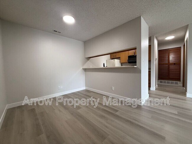 Photo - 2330 N 44th St Condo Unit 8