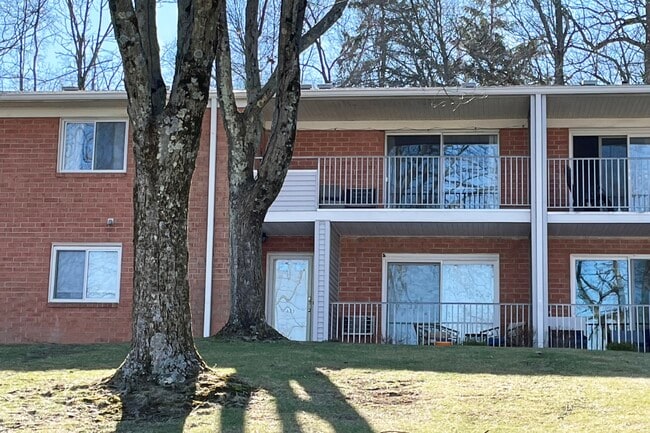 Building Photo - 2350 NJ-10 Unit A26