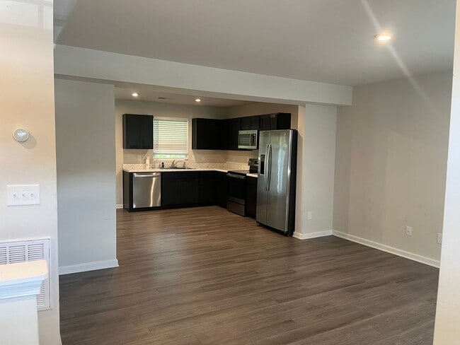 Photo - 3BR/2.5BA Townhouse in Hampton Townes