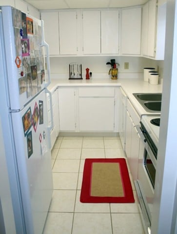 Perilli Apartments - Suncrest