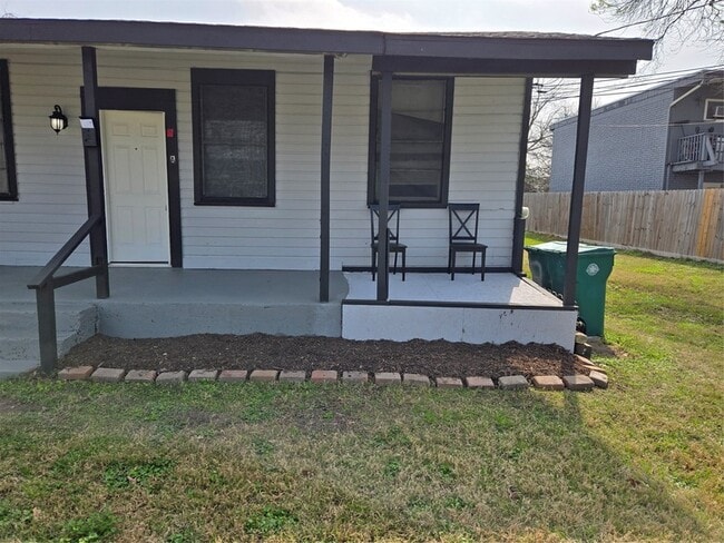 Photo - 904 Herbert Ave Unit 3