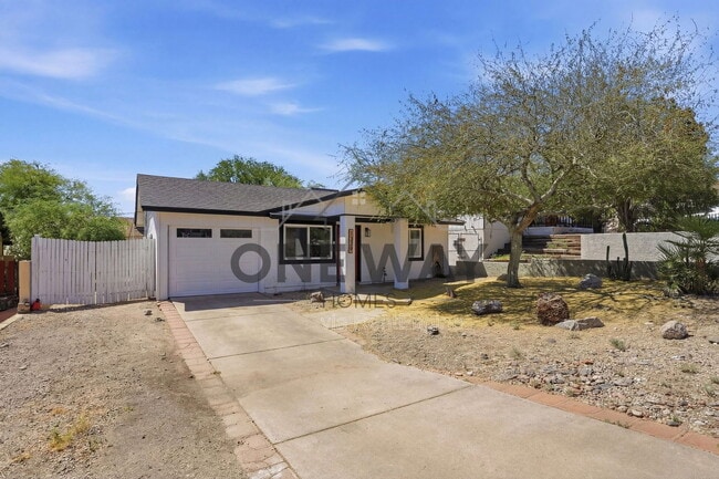 Photo - 1329 E Cholla St