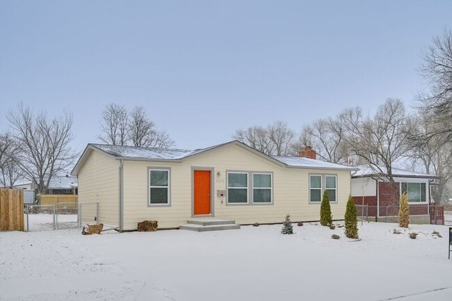 Photo - 1512 Tweed St