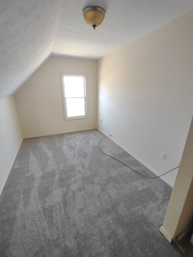 Photo - 325 - Ridgewood Unit #3