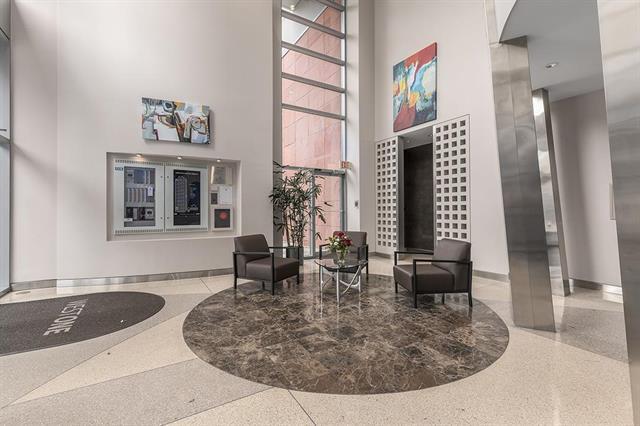 Building Photo - 1408 Strathmore Mews Unit Yaletown