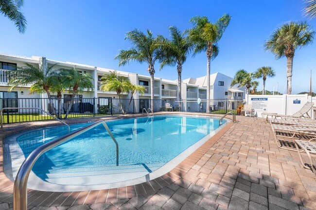 909 S Ponce De Leon Blvd