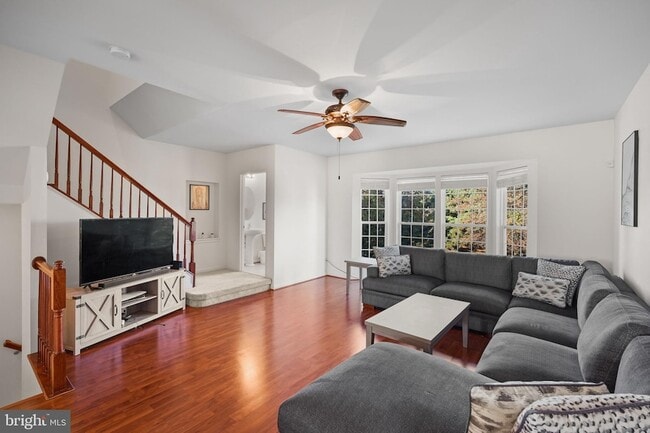 Photo - 12 Popes Creek Ln