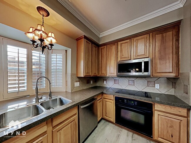 Photo - 9774 Legend Trail