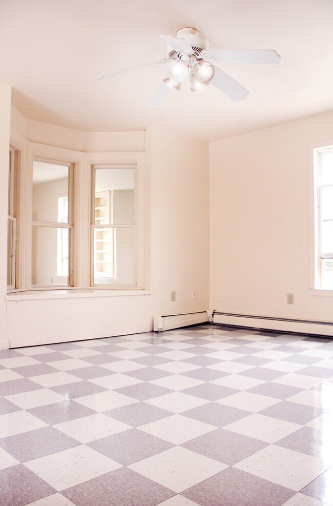 122 North St Unit B