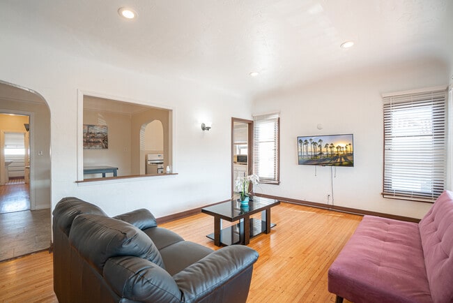 Photo - 358 Orange Ave