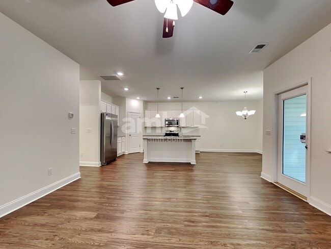 Photo - 145 Sweet Gum Dr