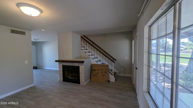 Photo - 860 N McQueen Rd