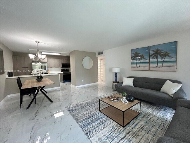 Photo - 1101 River Reach Dr Unidad 102