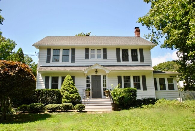 Photo - 408 Riverside Ave House