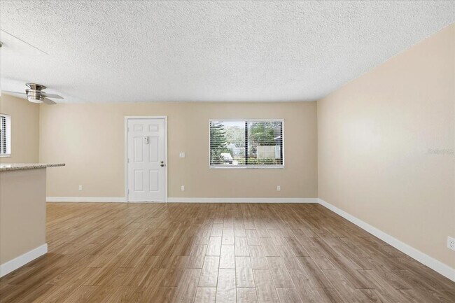 Photo - 3300 Fox Chase Cir Unit 202