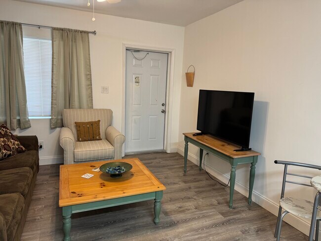 Photo - 2590 First St Unit Refreshing New Condo