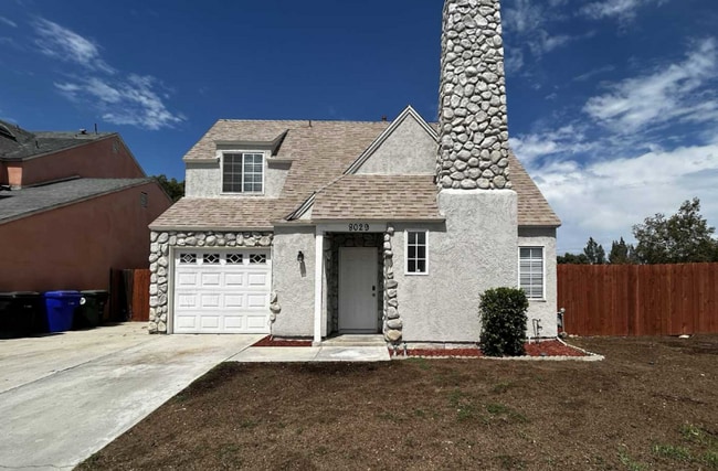 Building Photo - 8030 Linares Ave Rental
