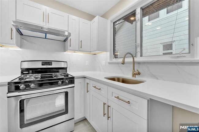 Photo - 203 Brinkerhoff St