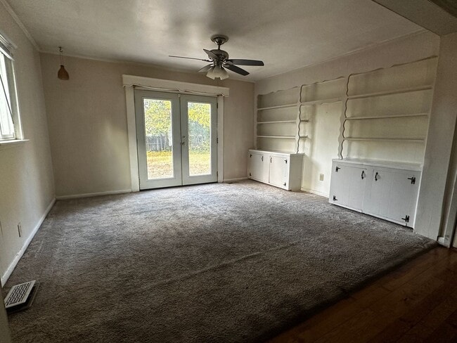 Photo - Jackson Heights - Richmond County