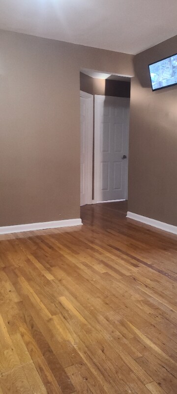 Photo - 1015 E 223rd St Unit Apt 1