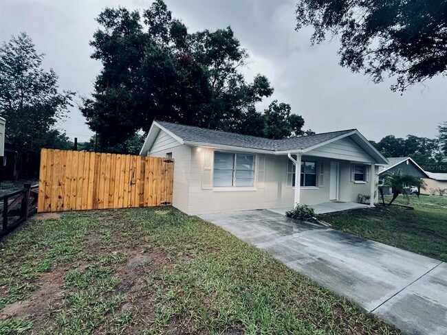 Photo - 5323 Satsuma Dr