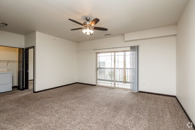 2BR, 1BA - 1,018SF - Living Room