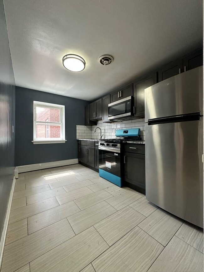 Photo - 128 E 7th St Unit 309