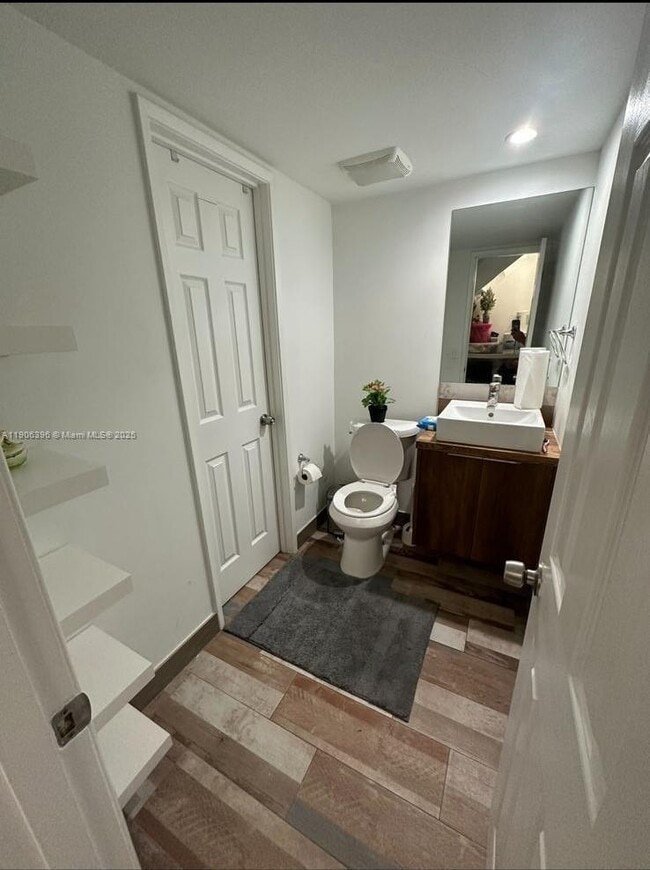 Photo - 9220 Fontainebleau Blvd