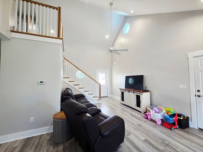 Photo - 143 Shallow Reed Dr