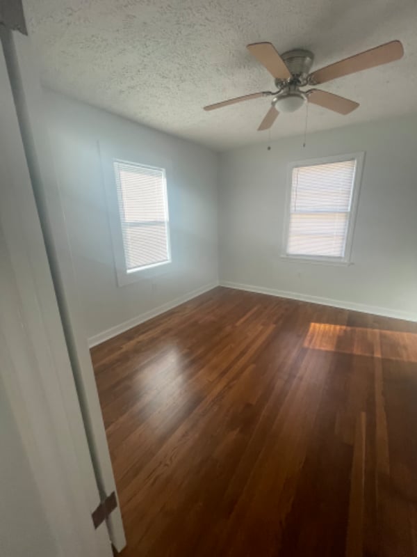 Photo - 152 Joseph St