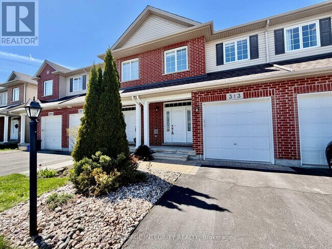 Photo - 313 Glenbrae Ave