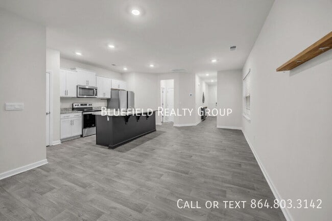 Photo - 1329 Wunder Way
