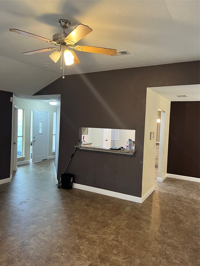 Photo - 7010 Pickett Dr