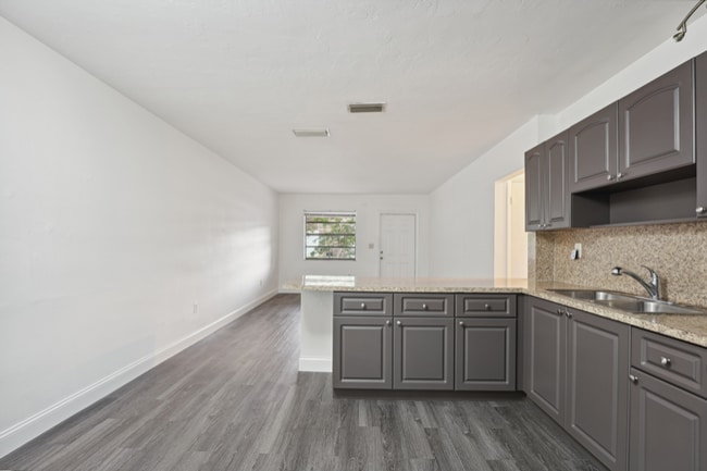 Photo - 6144 SW 30th St House